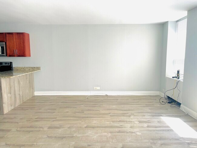 Photo - 655 W Irving Park Rd Unit 311