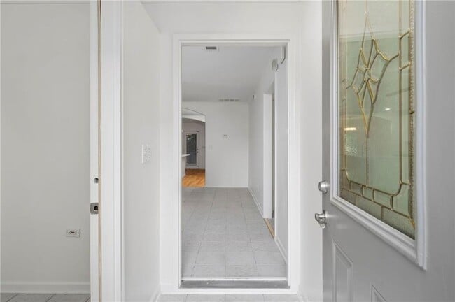 Photo - 2581 Church St NW