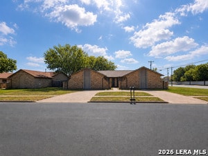 Photo - 4704 Oakfield Way