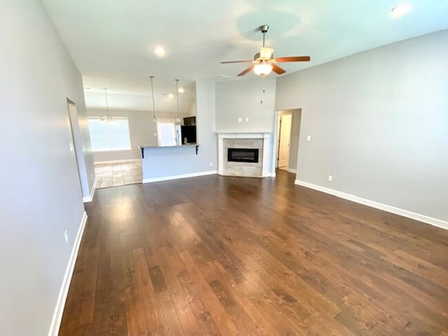 Photo - PortStacyDrive5831 Unidad 1