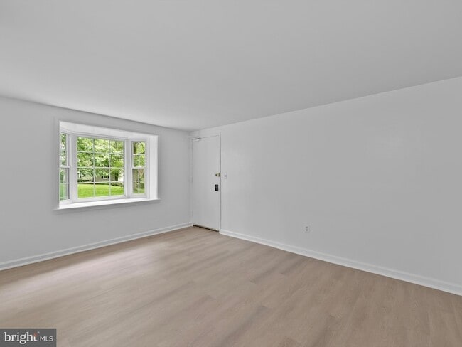 Photo - 708 S Arlington Mill Dr Unit 104