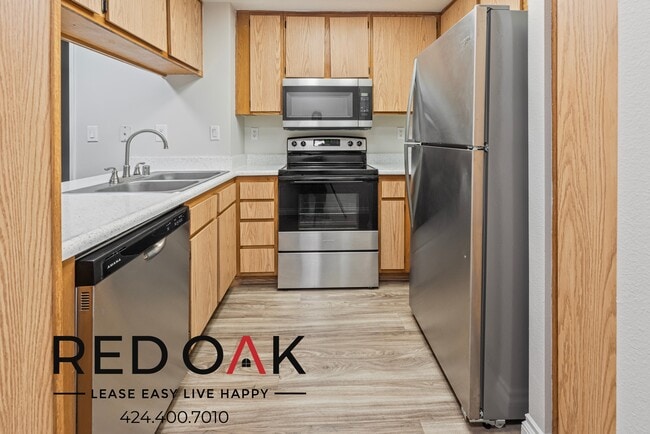 Photo - 18700 Florida St Unidad 304