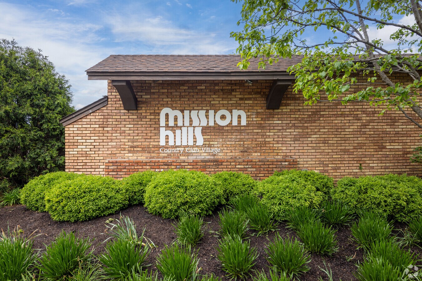 Mission Hills Village - Mission Hills Village