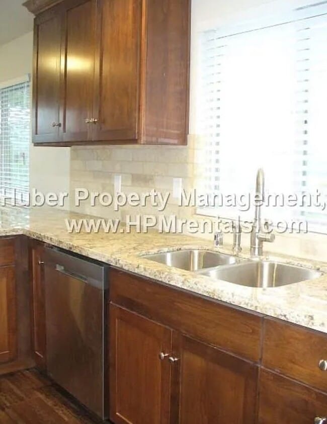 Photo - Beautiful 2bd/2ba Home Located in the Heart of Downtown Auburn!