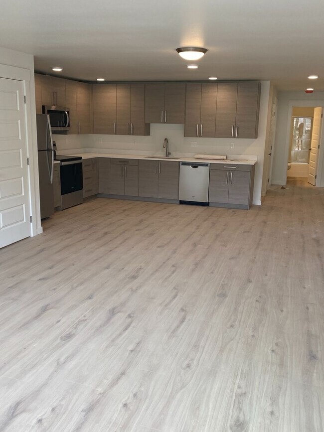 Photo - 198 SW Maricopa Dr Unit A