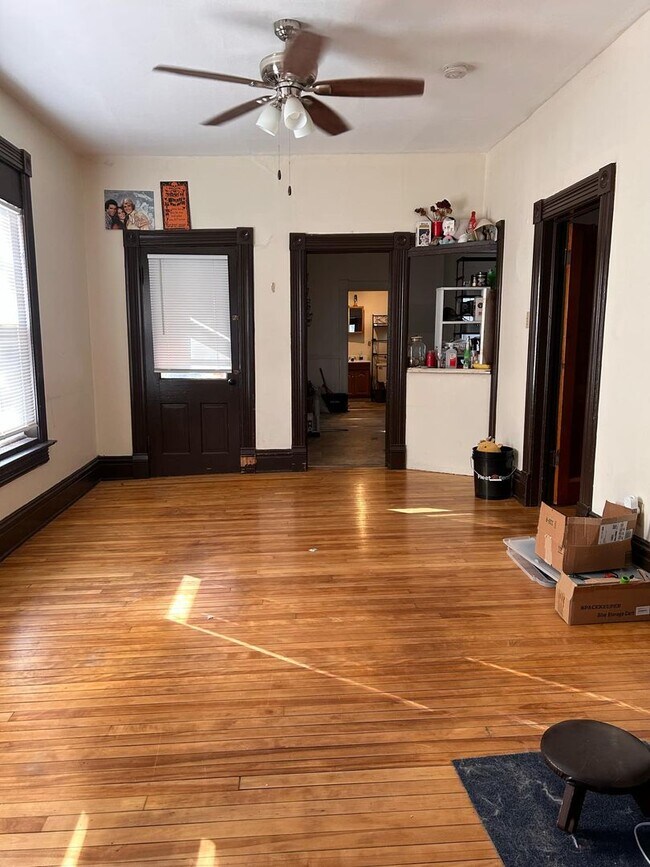 819 Barland St Apartment Unit 819 Barland Eau Claire, WI