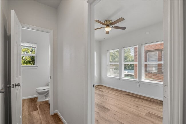 Photo - 4313 Harrisburg Blvd Unit 7