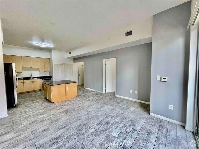 Building Photo - 388 E Ocean Blvd Rental