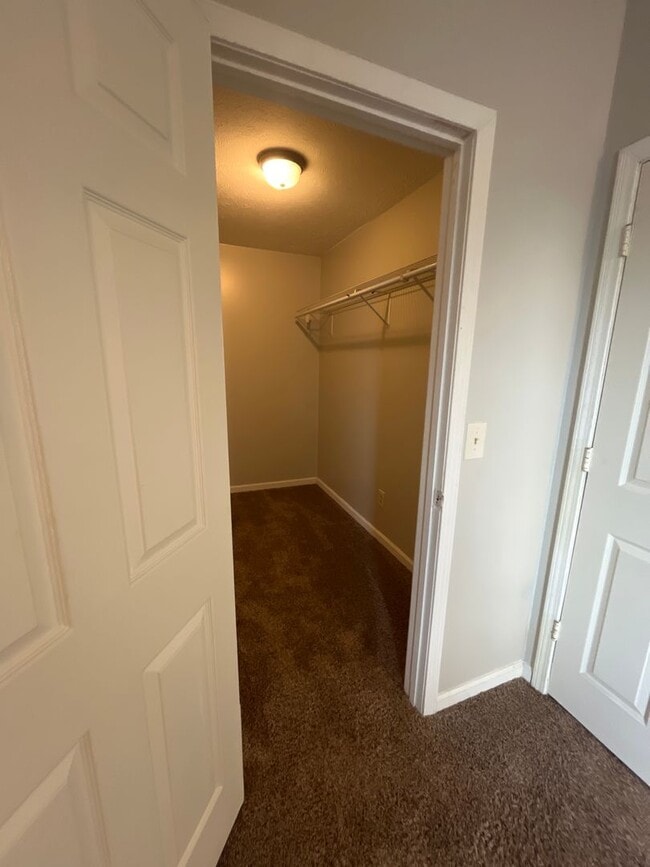 Photo - Leighton Court Apartments