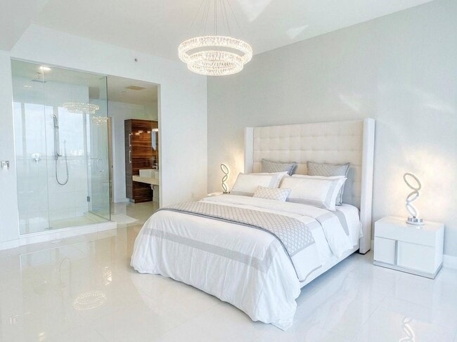 Photo - 2020 N Bayshore Dr Unit 2404