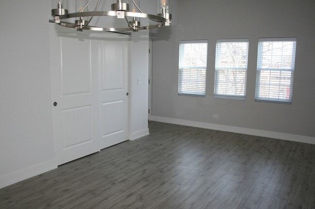 Photo - 3706 N Drake Ave Unit 1