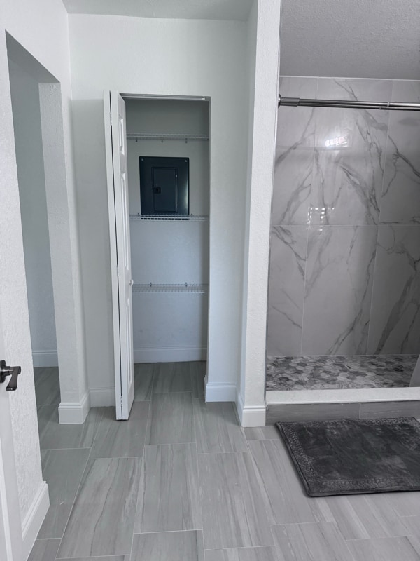 Building Photo - 3921 S 70th St Rental