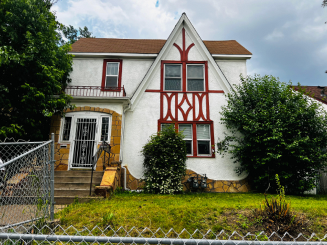 Building Photo - 1826 N Penn Ave Rental