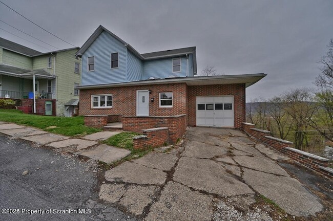 Photo - 189 Johnson St