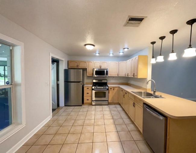 Photo - 2037 Recker Hwy