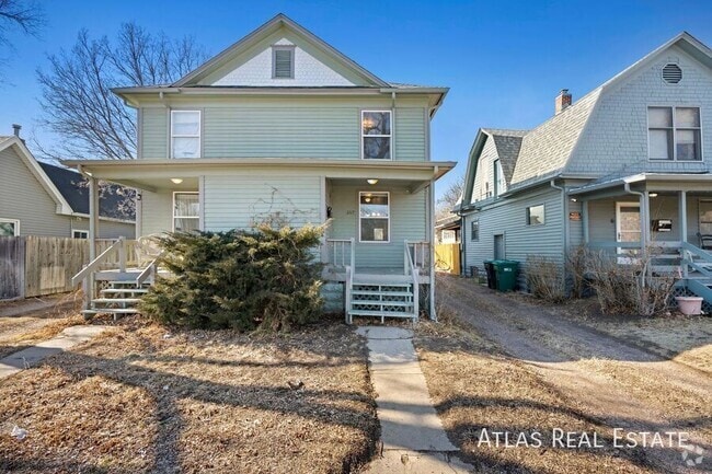 Building Photo - 1119 14th Ave Rental
