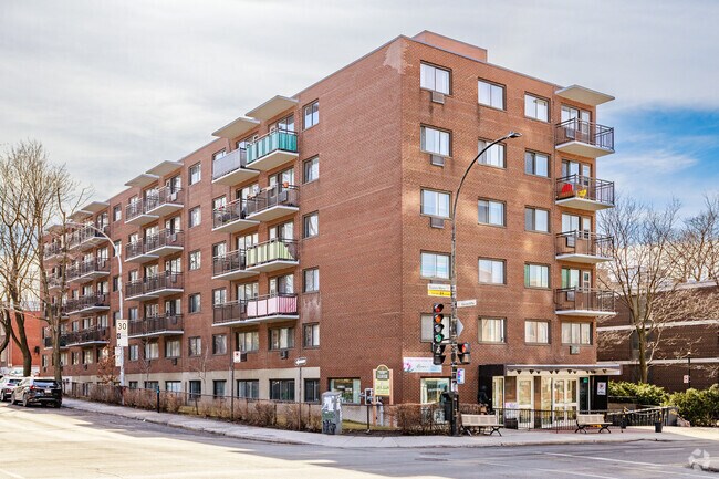 Photo - 5450 Queen-Mary