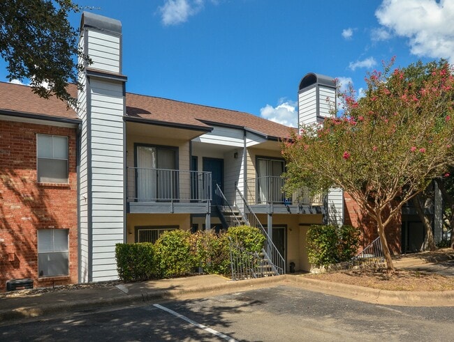 Centennial Place Apartments