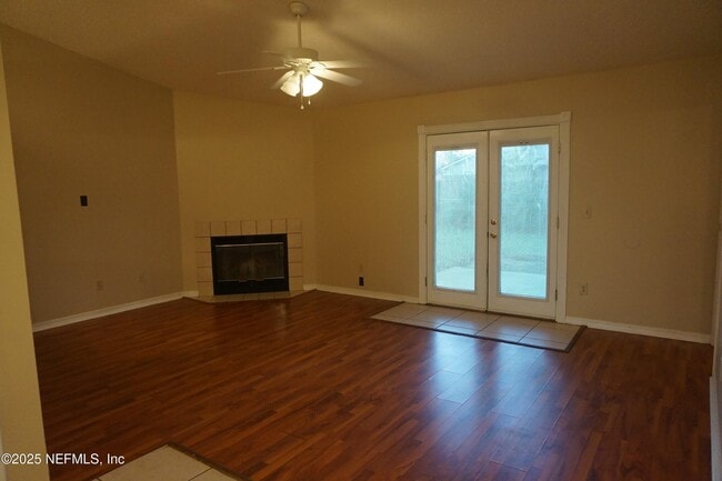 Photo - 7809 Allspice Cir E