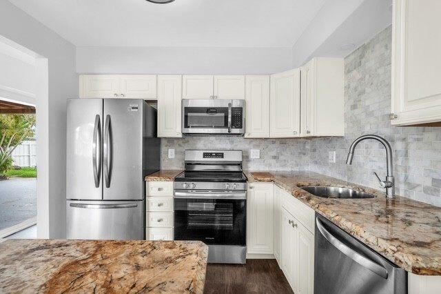 Photo - 1740 NE 64th St