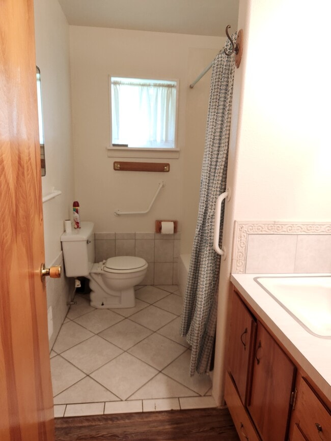 Photo - 903 Bannock St Unit Main Apartment