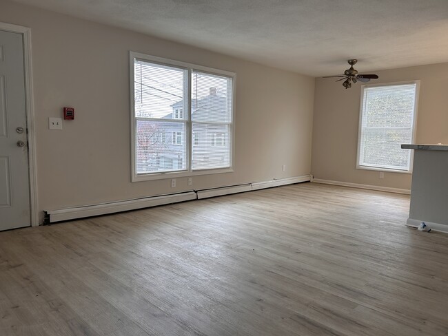 Photo - 681 Charles St Unit 4