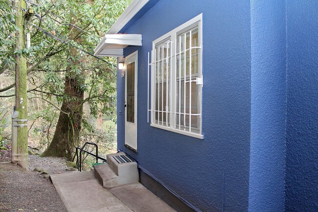 Photo - 2356-2366 SW Cactus Dr Unit 2364