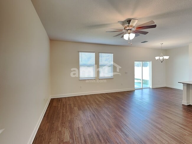 Photo - 4615 Reisswood Loop