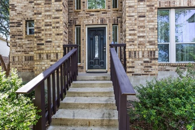 Photo - 4 bedroom / 2 bathroom