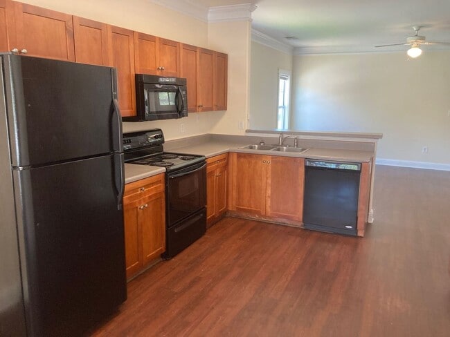 Photo - PRE-LEASING FOR AUGUST 2026!