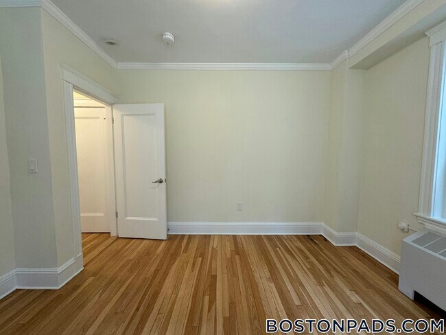 Photo - 26 Chauncy St Unit 2