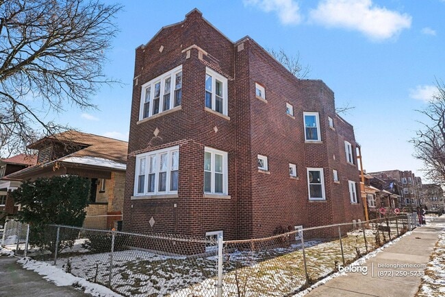 Photo - 2601 E 78th St Unit 1