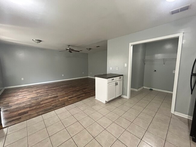 Photo - 124 30th 1/2