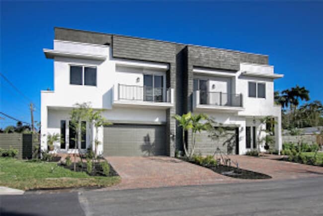 Building Photo - 2004 SW 15th Ave