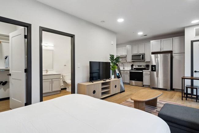 Photo - 423 E Michigan St Unit ID1032101P