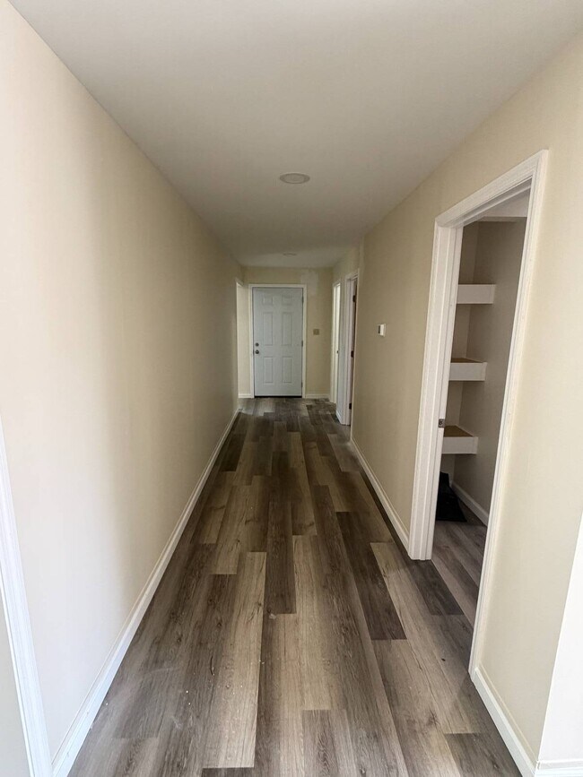 Photo - 551 N Lee Ave