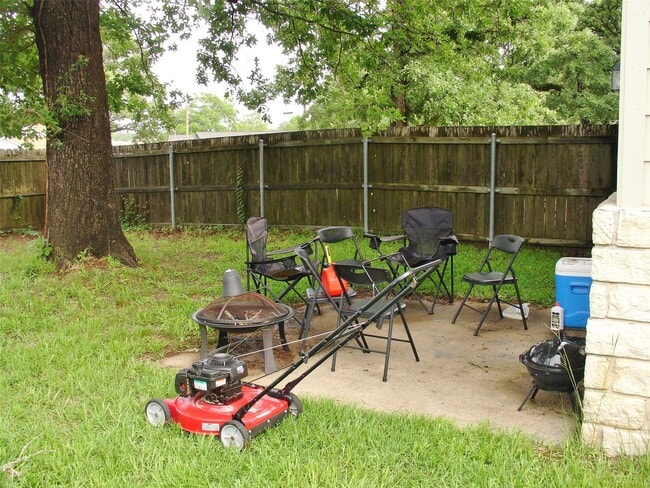 Photo - 106 Vista Way