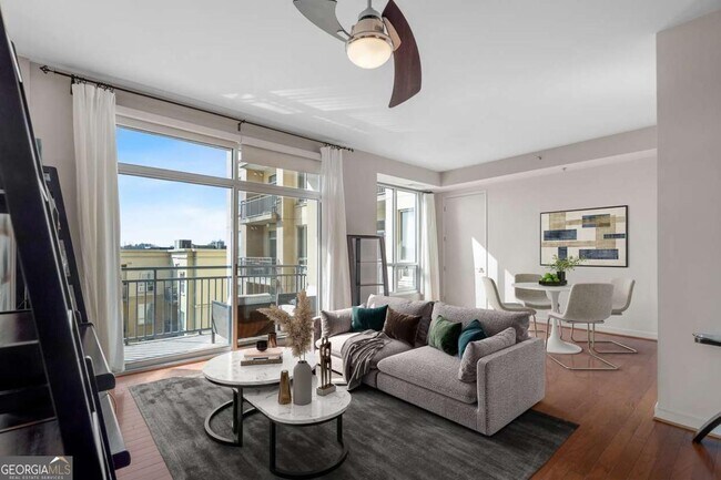 Building Photo - 711 Cosmopolitan Dr NE Unit 512