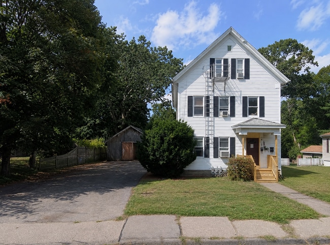 Building Photo - 155 Oak St Unit 3