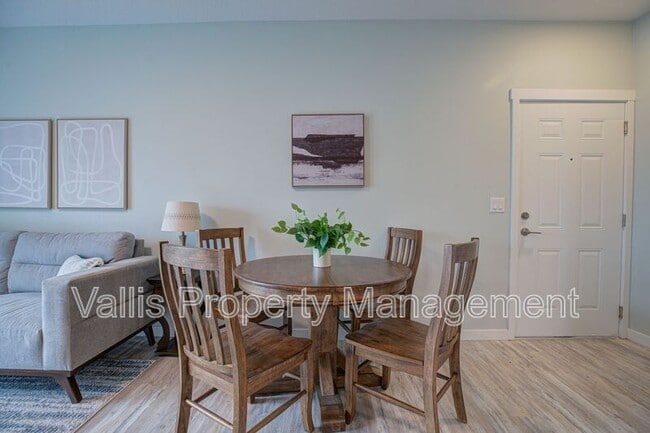 Photo - 13001 S Crompton Lane