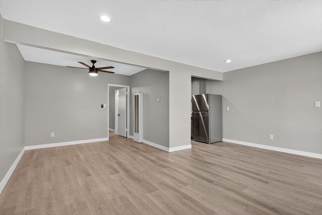 2300 E Commonwealth Ave Unit 07