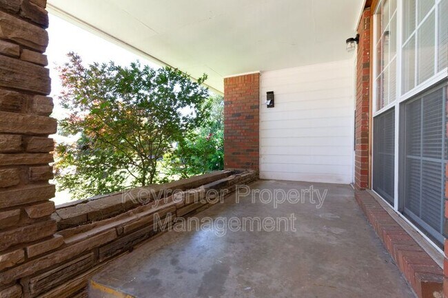 Photo - 1632 NE 46th St
