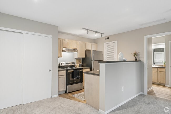 1BR, 1BA - 624SF - Kitchen
