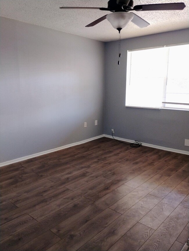 Photo - 1120 Sherron Ave Unit 17