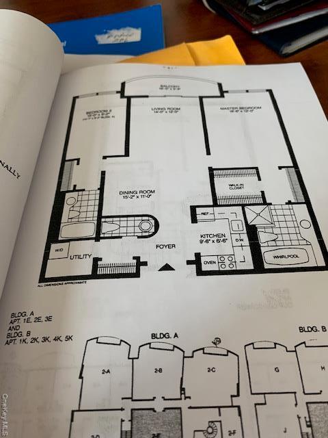 Building Photo - 100 Cutter Mill Rd Unit 1L