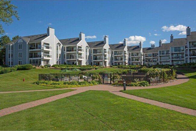 Photo - Gables Condo For Rent! In the Heart of Excelsior!