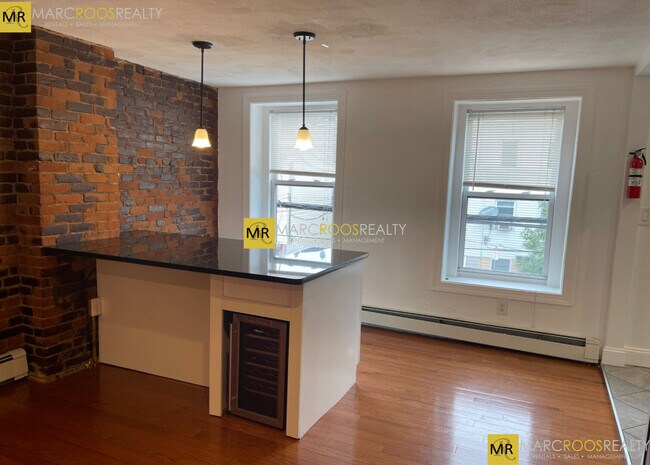 Photo - 349 Sumner St Unidad 2