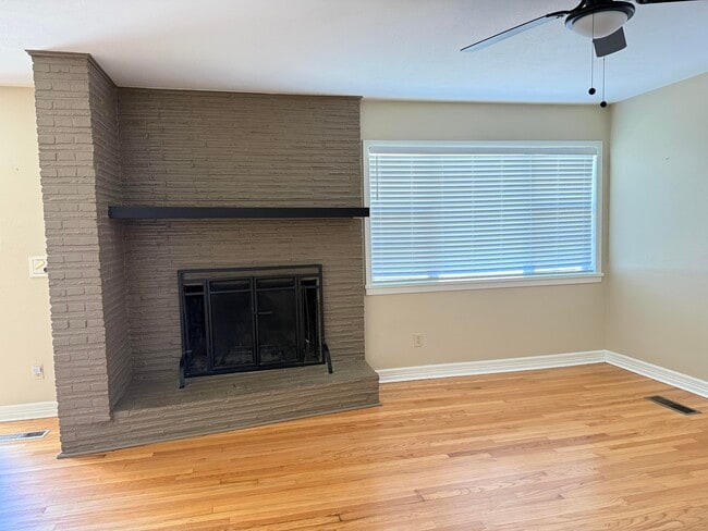 Photo - 3605 42nd St