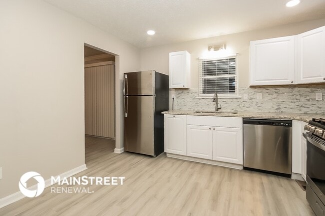 Photo - 4349 Parkview Dr