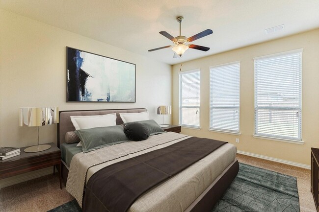 Photo - 4713 Lake Cove Way